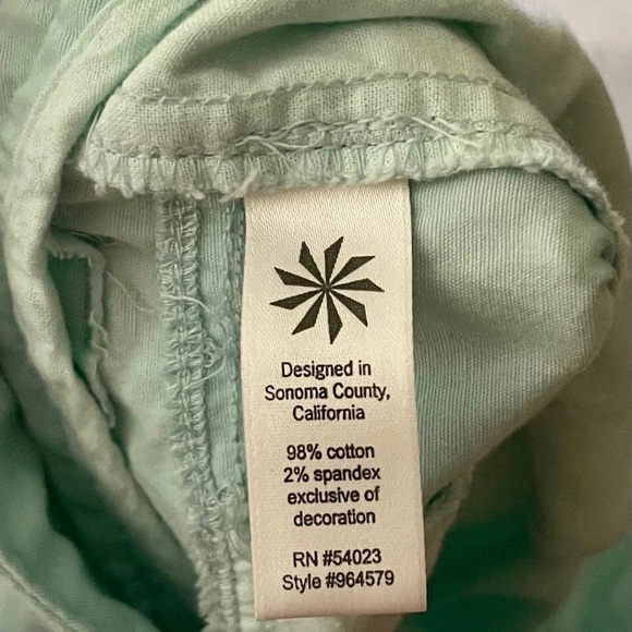 Athleta Hiking Shorts Women’s Size 10 - Picture 8 of 8